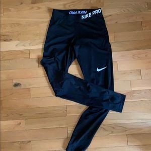 Nike Pro Mid Rise Training Tight